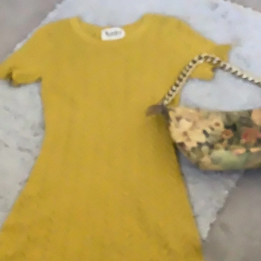 Knitz For Love & Lemons 💛🍋🍋🍋 - Picture 3 of 6